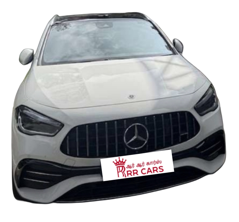 Mercedes Benz AMG GLA35